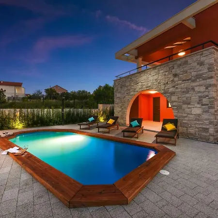 Iris Zadarvillas Pridraga