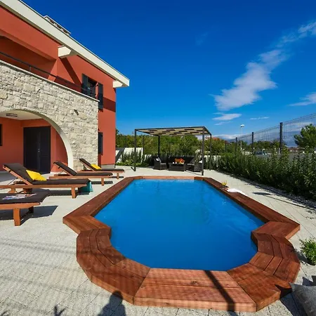 Iris Zadarvillas Villa